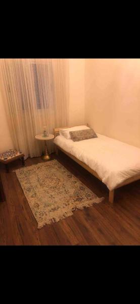 Cosy & spacious 2 bedrooms ground floor apartment